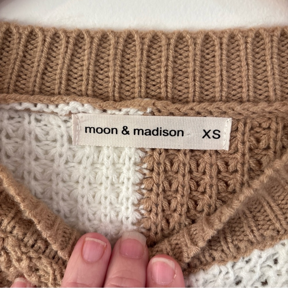 Moon & Madison Checked Sweater XS Brown and cream. - Picture 3 of 6